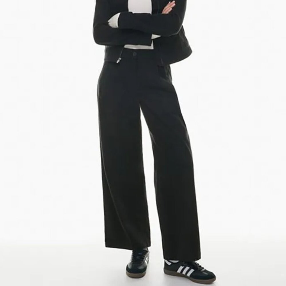 NWT! Aritzia Sunday Best Wide Leg Chino Black Pants Pleated Trousers Size 12